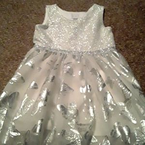 Girls dress